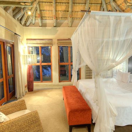 Divava Okavango Resort And Spa Bagani ภายนอก รูปภาพ
